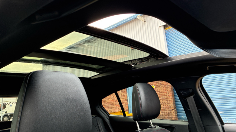 Ford Focus 1.0 EcoBoost Hybrid mHEV 155 ST-Line X Edition 5dr Petrol Hatchback